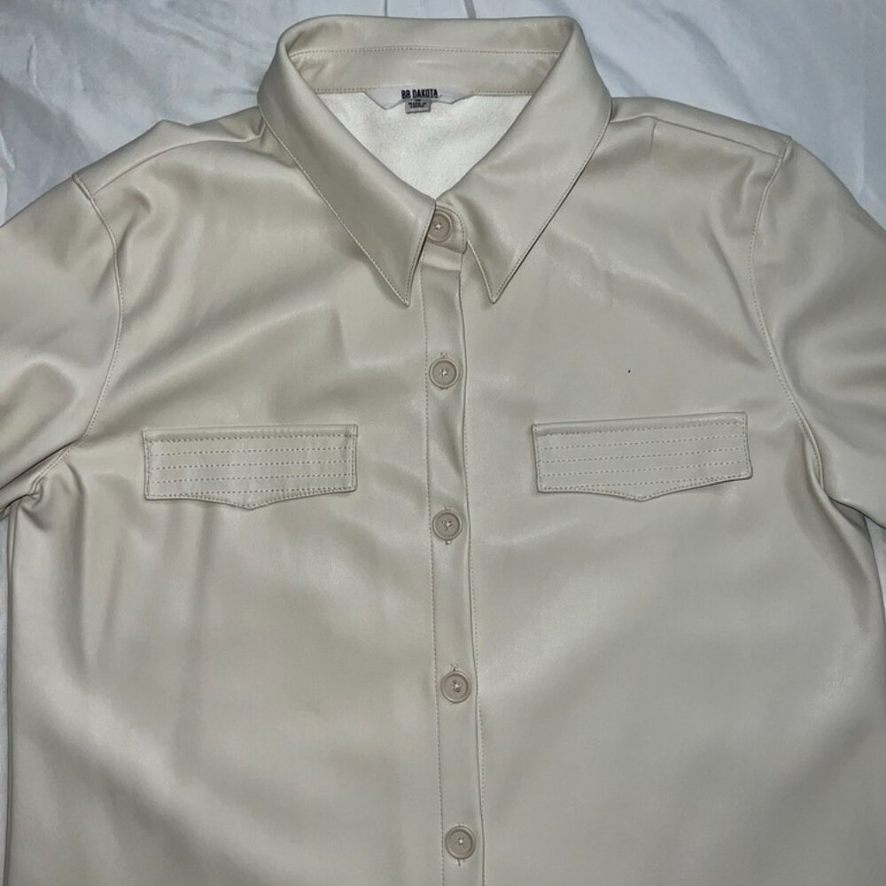 Faux Leather Button-Up Shirt Oatmeal /Cream Small - Picture 7 of 7